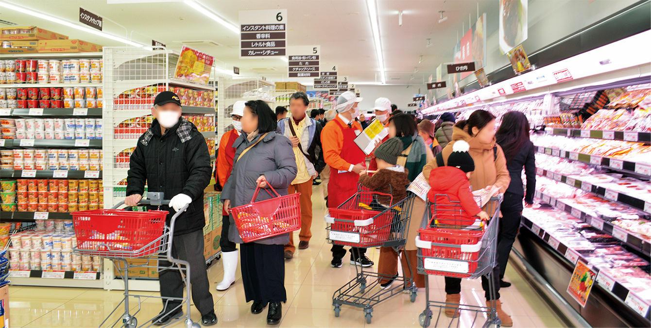 写真：店内お買い物風景